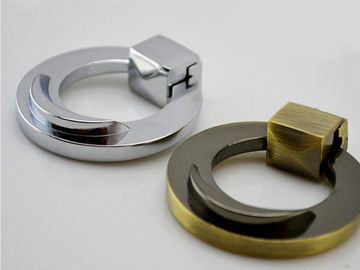 Klassische antike Bronzekabinett-Ring-Züge, 43mm Durchmesser-Zink-Legierungs-Retro- Möbel-Griffe